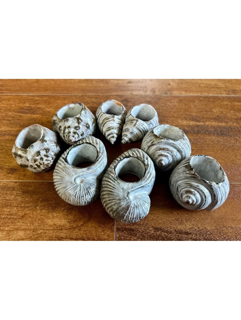Set of 8 Ceramic Shell-Shaped Napkin Rings
